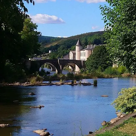 Chez Charlotte Et Michel 民宿